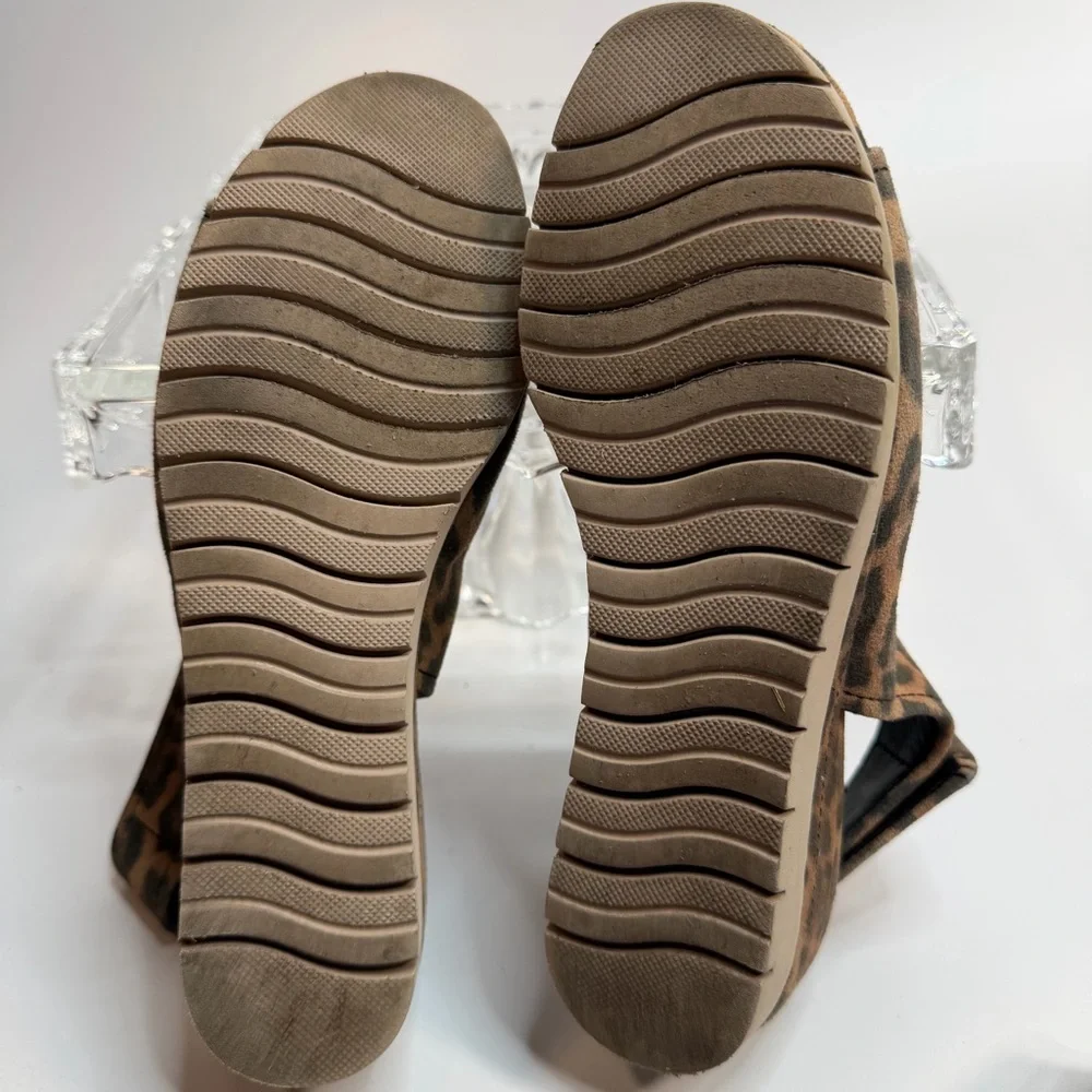 Nurture Mighen leopard sling back fabric wedge- size 7